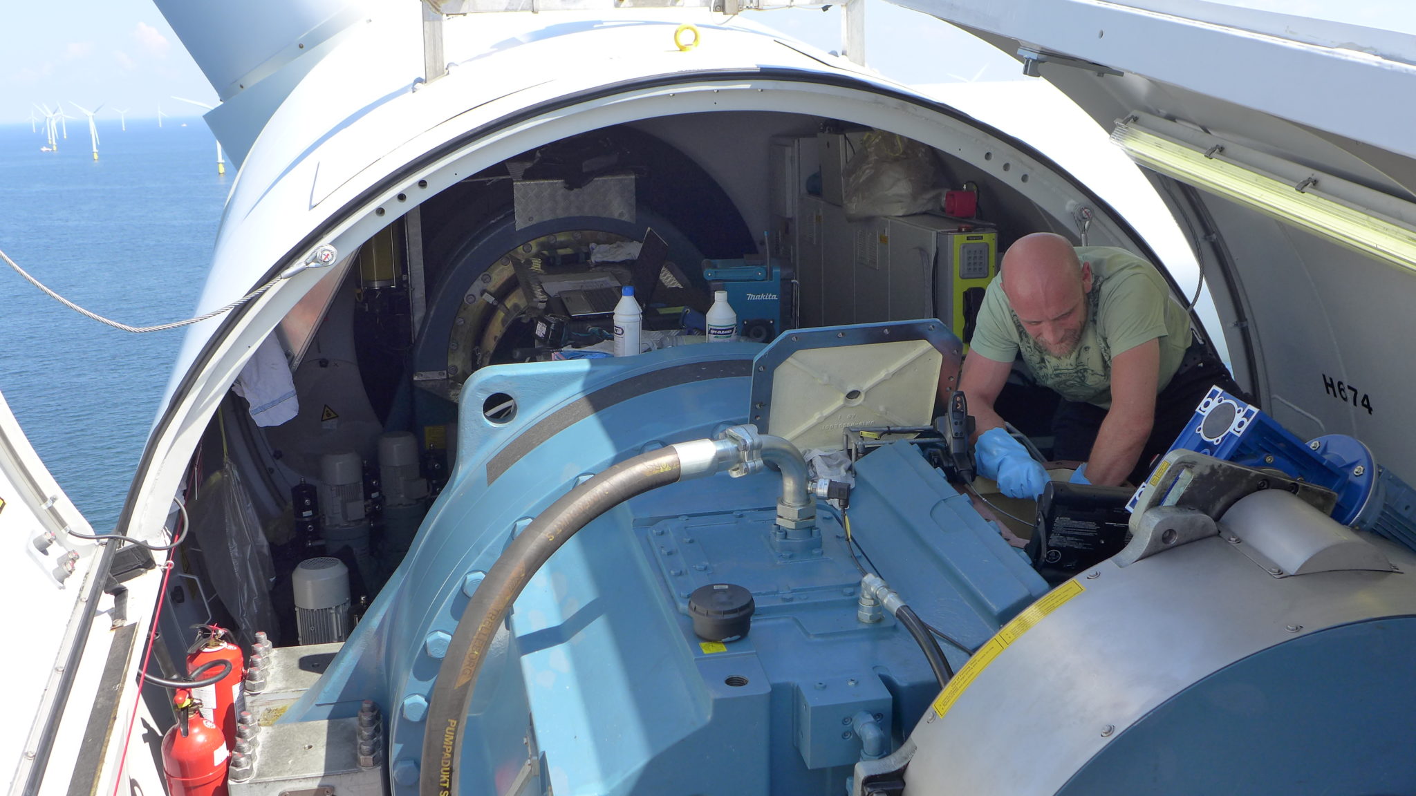 Wind turbine service work